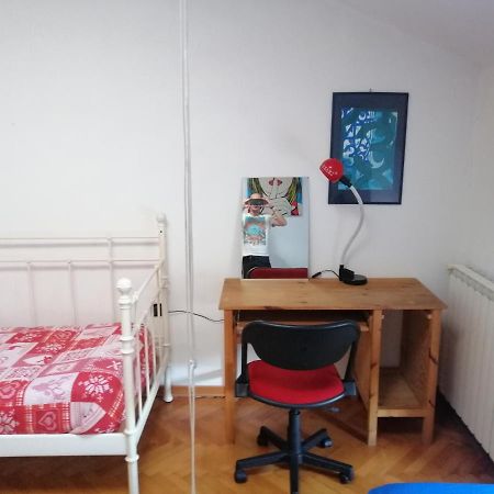 Apartment Kandler - Spacious And Confortable Triëst Buitenkant foto