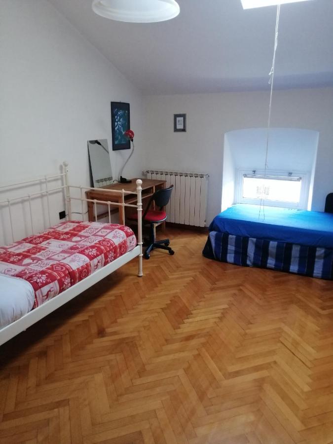 Apartment Kandler - Spacious And Confortable Triëst Buitenkant foto
